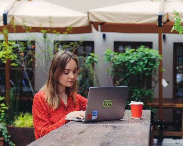 Hizmet Sayfası Tasarımı Nasıl Yapılır? Teklife Taşıyan Yapı Rehberi