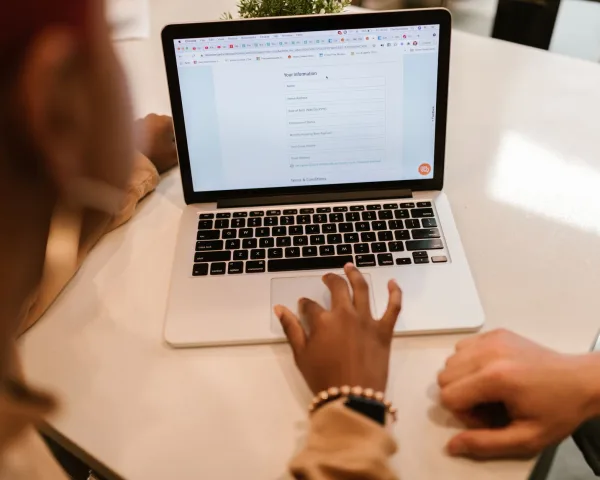 Web Sitesinde Teklif Formu Nasıl Tasarlanmalı? Pratik Rehber