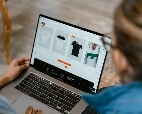 Kurumsal Web Sitesinde Dil Yapısı ve Çok Dilli Kullanım Planı