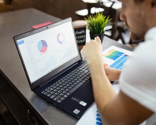 CRM Yazılımında Satış Hunisi Nasıl Kurgulanmalı? Rehber